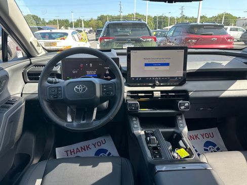 Used 2026 Toyota RAV4 Limited AWD/4WD image 12