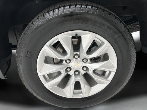 Used 2024 Chevrolet Silverado 1500 Custom AWD/4WD image 10