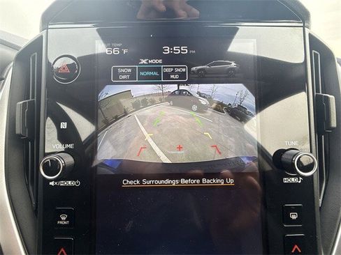 Used 2025 Subaru Crosstrek 2.0i Premium image 17