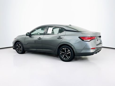 Used 2024 Nissan Sentra SV image 5