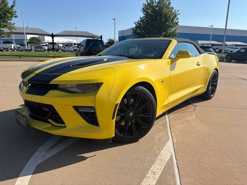 Used 2016 Chevrolet Camaro SS RWD image 1