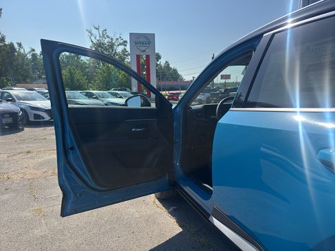 New 2026 Nissan Kicks SR FWD image 19