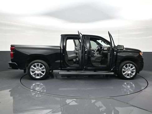 Used 2024 Chevrolet Silverado 1500 High Country AWD/4WD image 30