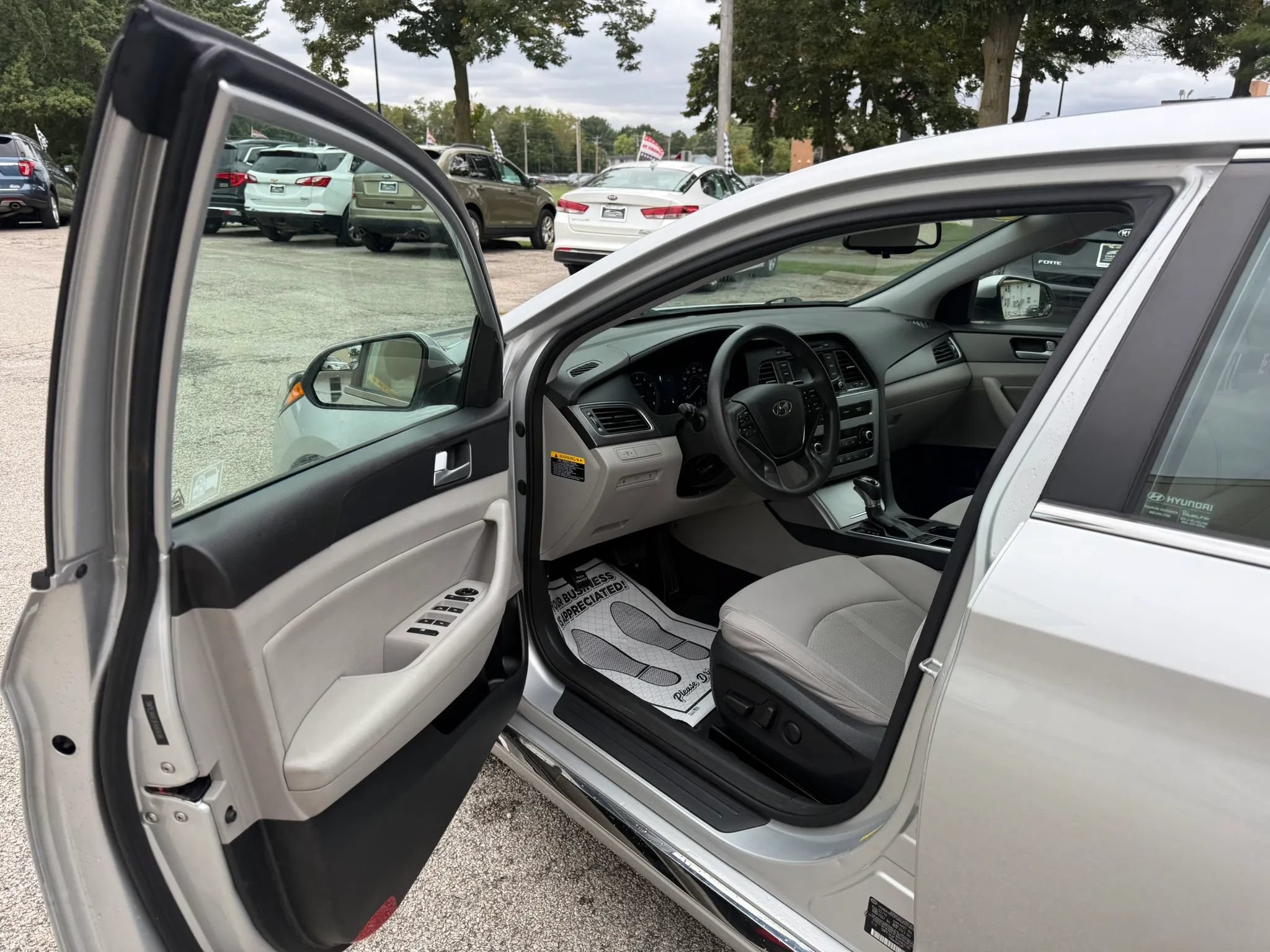 Used 2015 Hyundai Sonata Sport FWD image 9