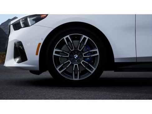 New 2026 BMW 530i image 7