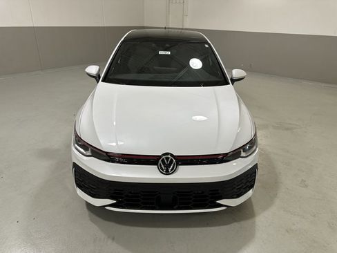 New 2025 Volkswagen GTI SE image 3