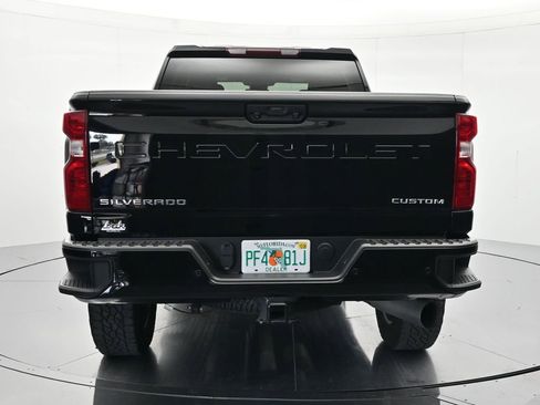 Used 2024 Chevrolet Silverado 2500 Custom w/ Custom Value Package AWD/4WD image 6