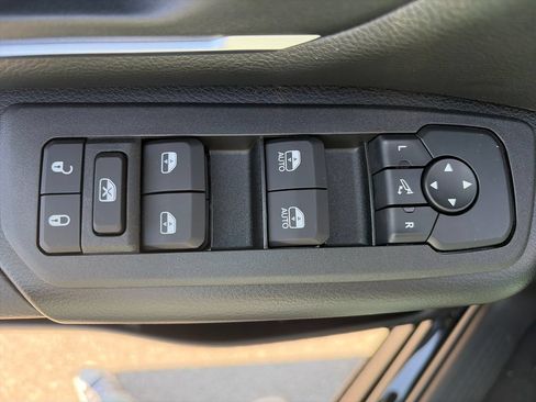 New 2027 RAM 1500 4x4 Crew Cab image 20