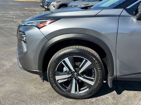 Certified 2025 Nissan Rogue SL w/ SL Premium Package image 7