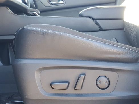 Used 2023 Nissan Pathfinder SL image 10