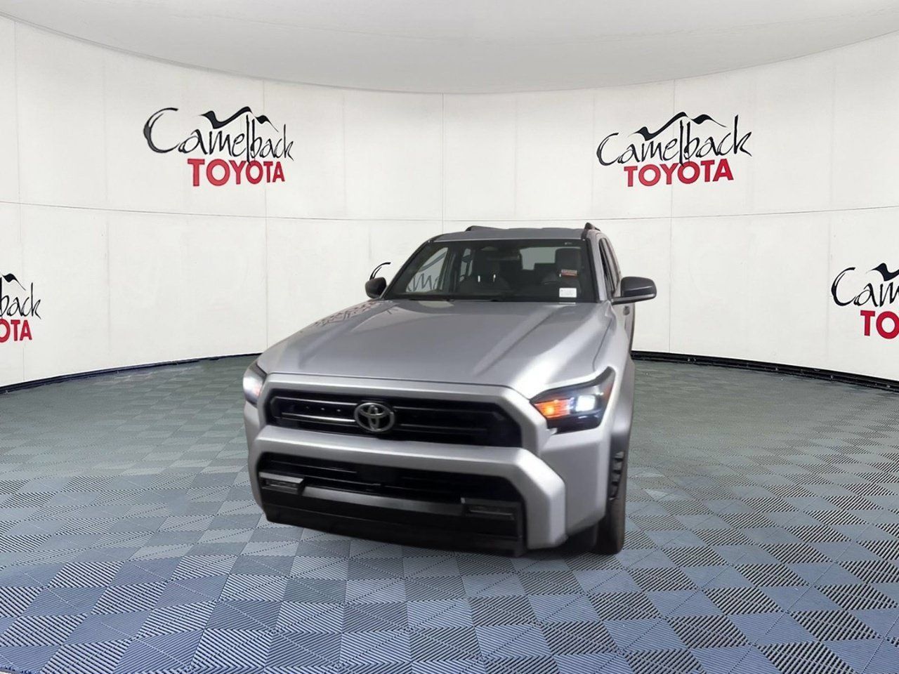 Used 2025 Toyota 4Runner SR5 AWD/4WD image 6