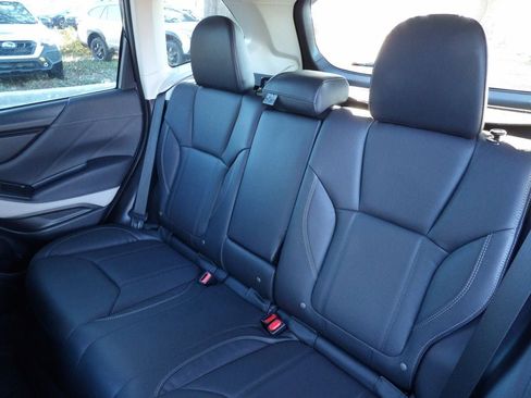 Used 2024 Subaru Forester Limited image 27