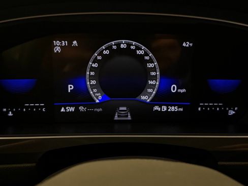 Used 2024 Volkswagen Tiguan SE image 9