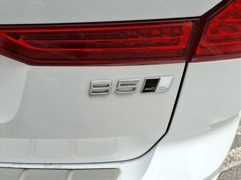 Certified 2023 Volvo XC60 B5 Plus image 6