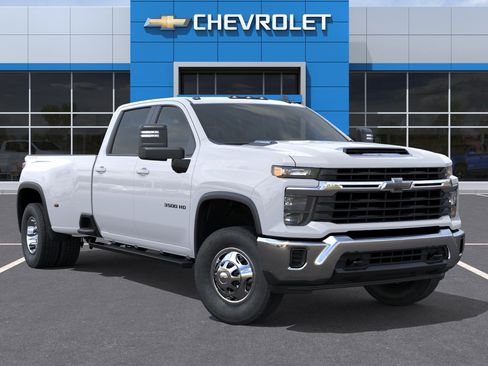 New 2026 Chevrolet Silverado 3500 LT AWD/4WD image 7