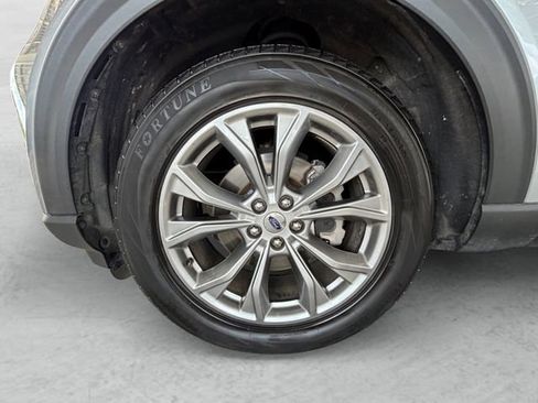 Used 2023 Ford Explorer Limited w/ Equipment Group 301A RWD image 29