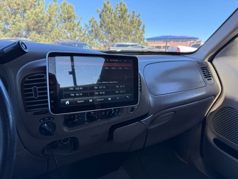 Used 2000 Ford F150 XLT image 29