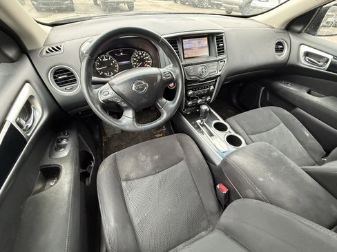 Used 2016 Nissan Pathfinder SV w/ Trailer Tow Package image 12