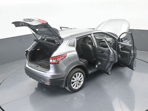 Used 2021 Nissan Rogue Sport SV image 71
