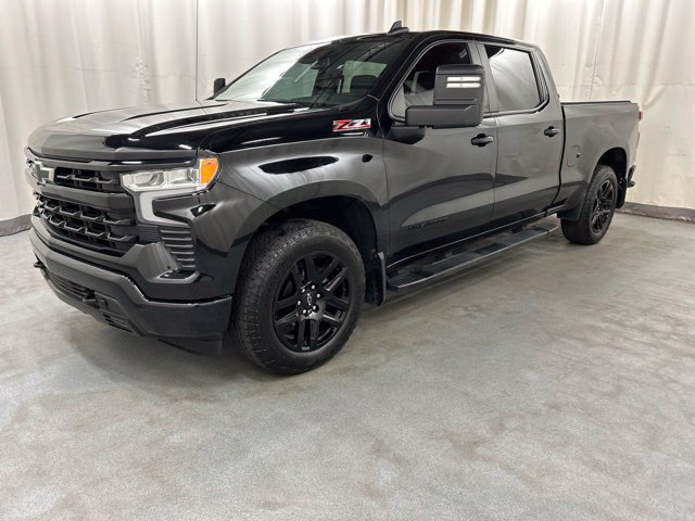 Used 2023 Chevrolet Silverado 1500 RST AWD/4WD image 2