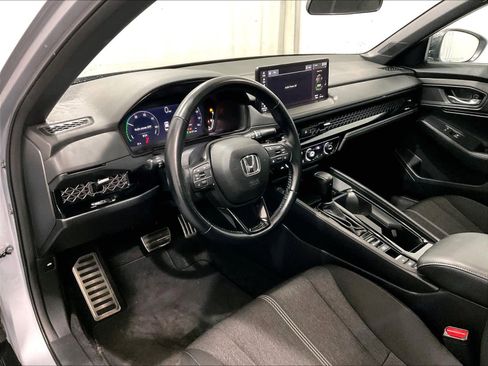 Used 2023 Honda Accord Sport image 8