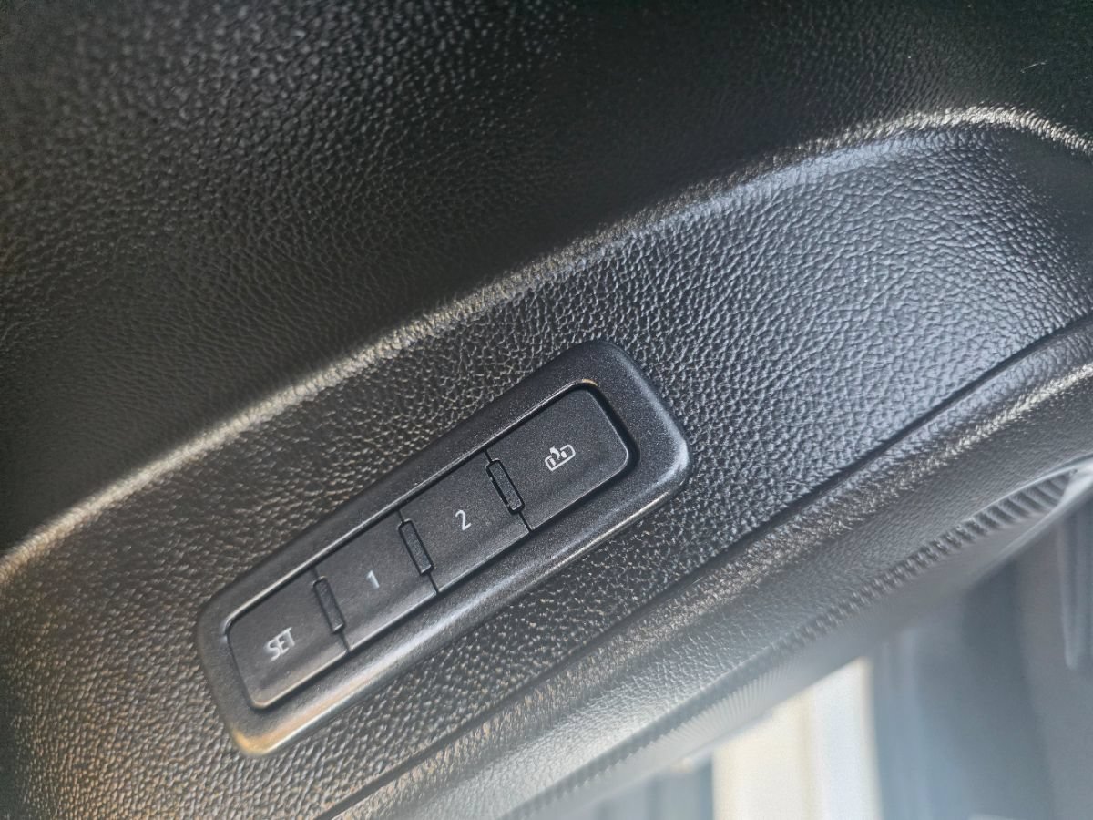 Used 2019 GMC Yukon XL SLT AWD/4WD image 21