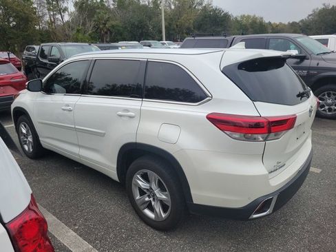 Used 2017 Toyota Highlander Limited image 7