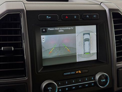 Used 2018 Ford Expedition Platinum RWD image 18