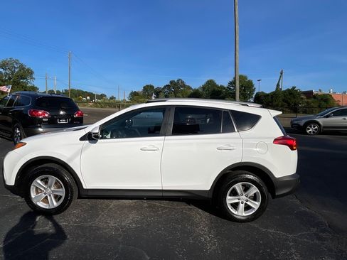 Used 2014 Toyota RAV4 XLE FWD image 3