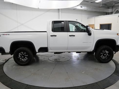 Used 2022 Chevrolet Silverado 2500 W/T w/ Gooseneck/5TH Wheel Package AWD/4WD image 8
