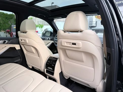 Used 2020 BMW X5 xDrive40i w/ Convenience Package AWD/4WD image 23