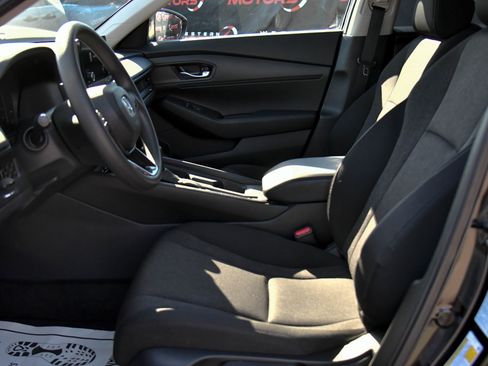 Used 2023 Honda Accord LX image 16
