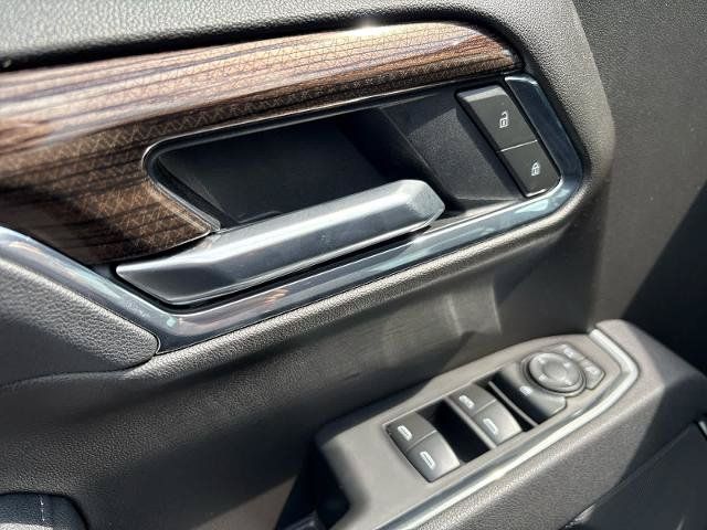 Used 2025 Chevrolet Silverado 1500 LT AWD/4WD image 19