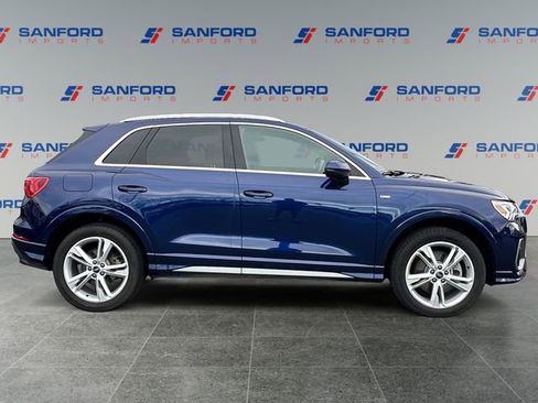 Used 2024 Audi Q3 2.0T Premium Plus image 6