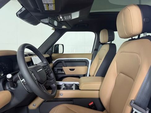 New 2025 Land Rover Defender 110 V8 image 28