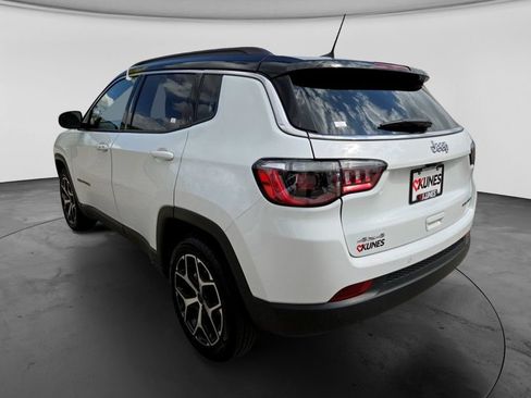 Used 2025 Jeep Compass Limited AWD/4WD image 8