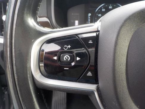 Used 2018 Volvo S90 T5 Momentum image 13