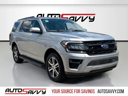 Used 2024 Ford Expedition XLT RWD image 1