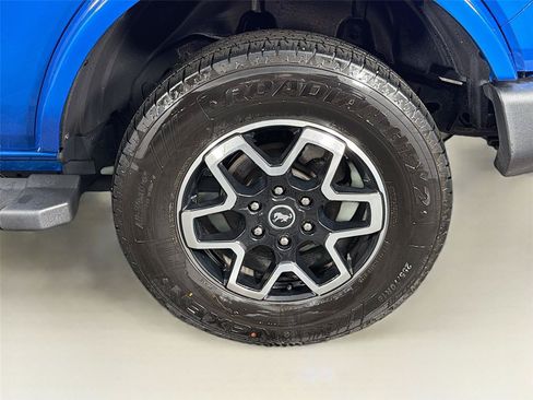 Used 2022 Ford Bronco Outer Banks AWD/4WD image 36