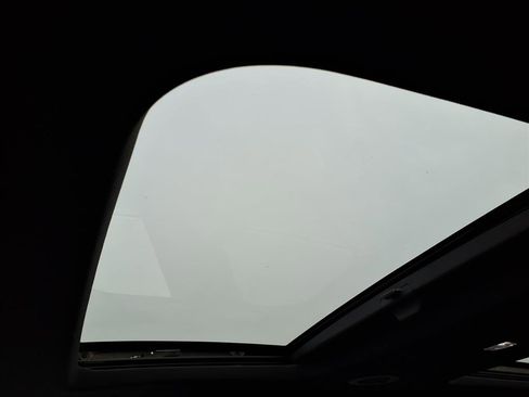 Certified 2023 Chevrolet Traverse Premier w/ LPO, Floor Liner Package image 21