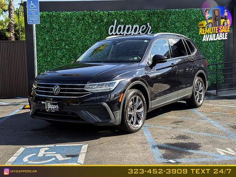Used 2022 Volkswagen Tiguan SE FWD image 1