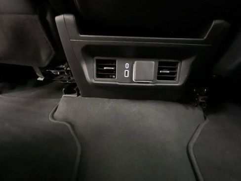 Used 2025 GMC Sierra 1500 SLT image 21