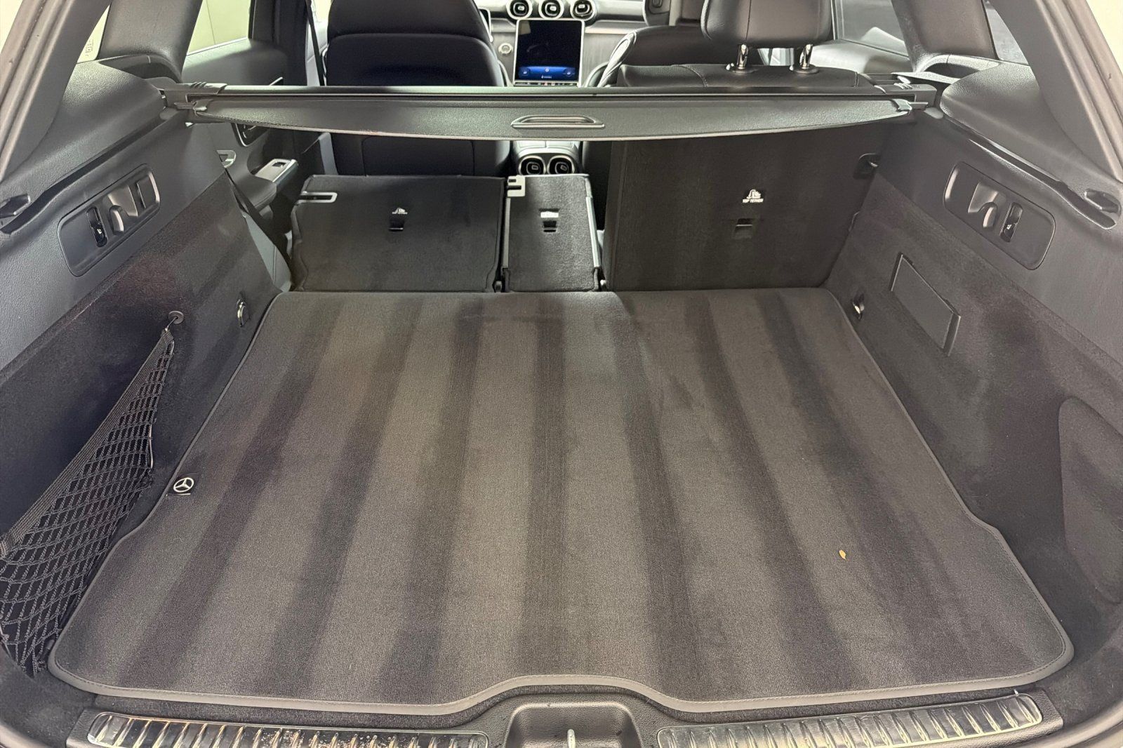 Used 2026 Mercedes-Benz GLC 300 image 14