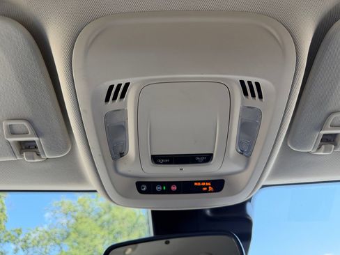 Used 2023 Buick Envision Preferred AWD/4WD image 21