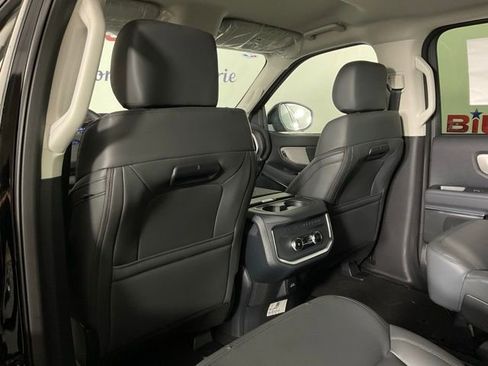 New 2026 Ford Expedition Active image 15