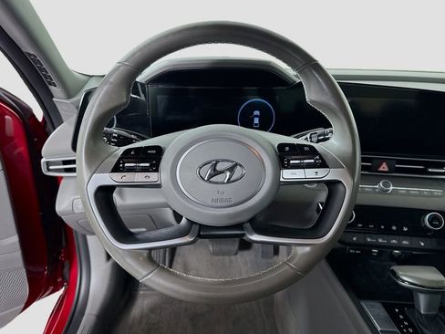 Certified 2023 Hyundai Elantra SEL w/ Convenience Package image 11