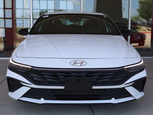 Used 2026 Hyundai Elantra Sport FWD image 2