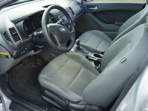 Used 2015 Kia Forte LX FWD image 8