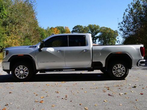 Used 2022 GMC Sierra 2500 Denali image 35