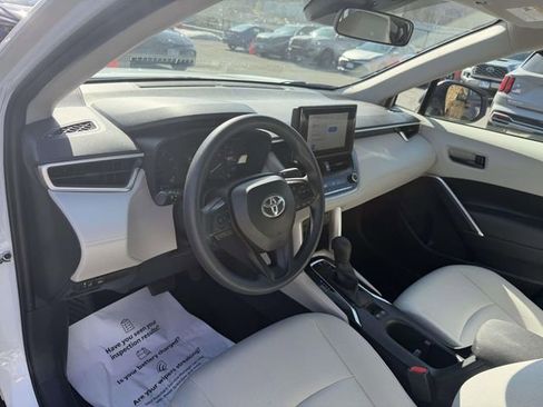 Certified 2024 Toyota Corolla Cross L image 13